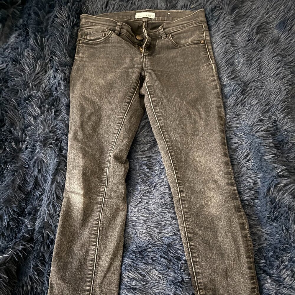 Black Loft Skinny Jeans Short